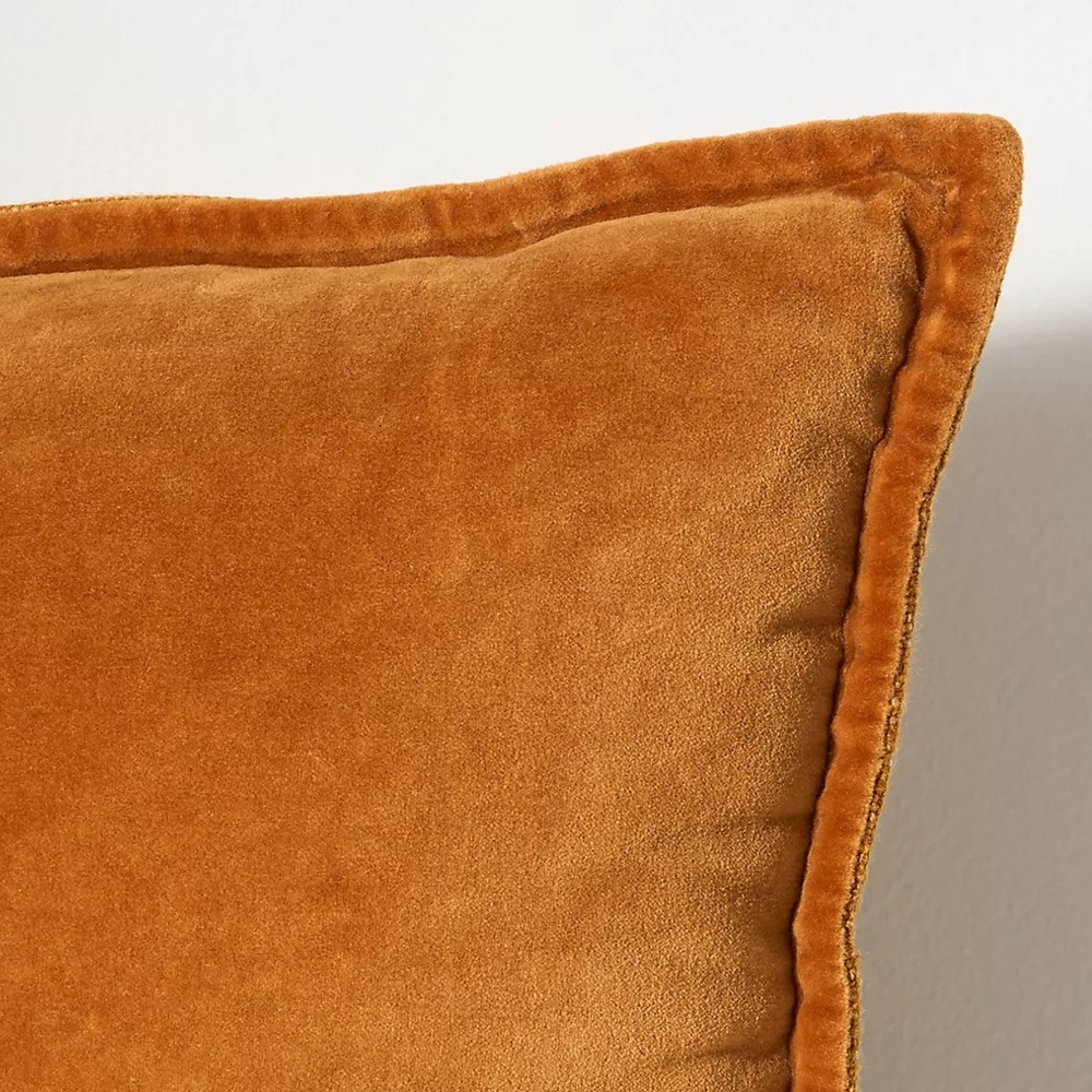 NWT Anthropologie Velvet Trova Pillow Brown 18 x 18 - Picture 2 of 3